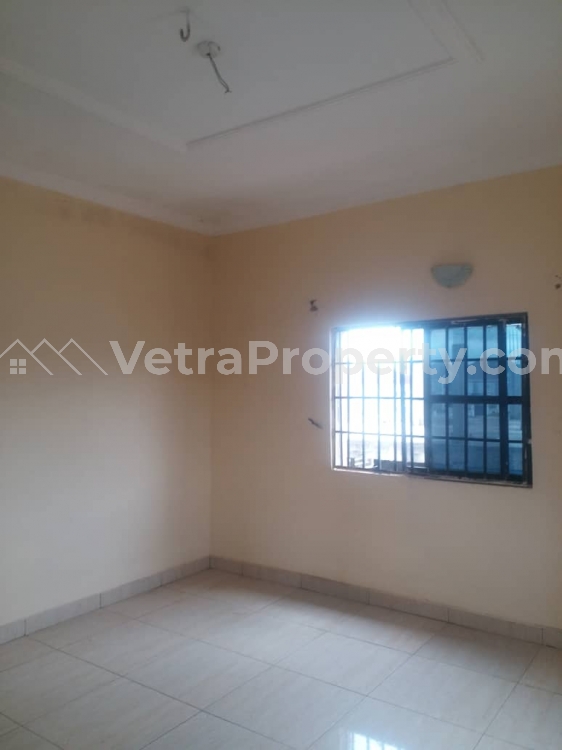 Newly Renovated Luxury 1 Bedroom Fully Finished And Fully Serviced Upper Floor Apartment With Air Conditioning , Fully Fitted Kitchen  Mini Flat for Rent Guzape Abuja Vetra  Property