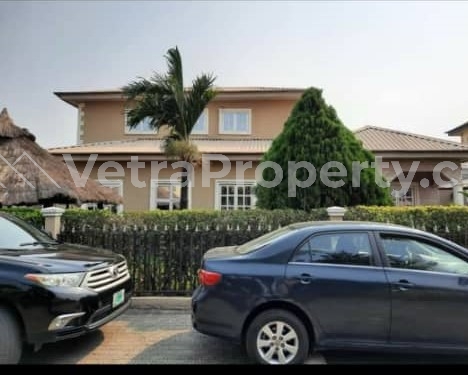  Newly Reburbished Luxury 4 Bedroom Fully Finished And Fully Serviced Detached Duplex + Bq With Air Conditioning , Fully Fitted Kitchen And 2 Bedroom Guest Chalet House As Bq  4 bedroom Detached Duplex for Rent Lekki Lagos Vetra  Property