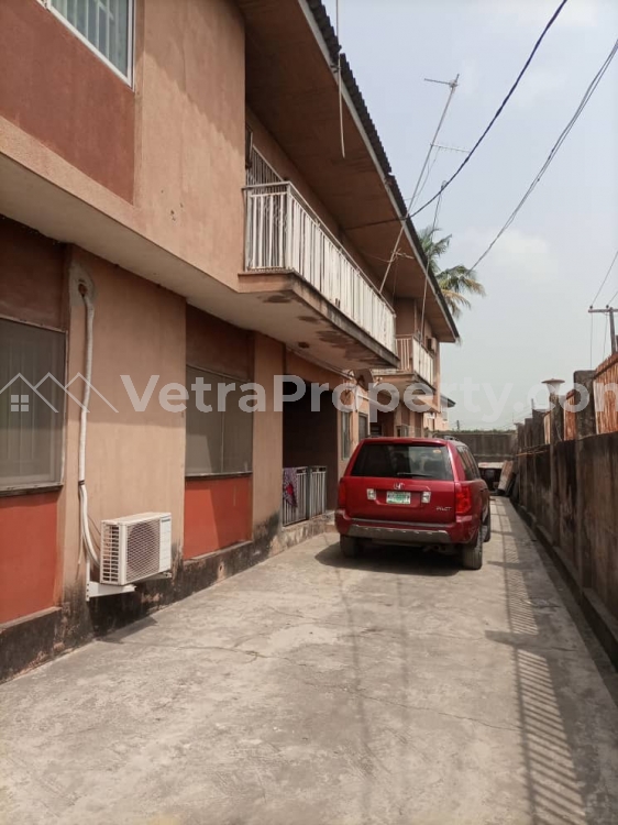  Newly Built Luxury 3 Bedroom Fully Finished And Fully Self-serviced Apartment Plus Bq With Air Conditioning , Fully Fitted Kitchen  3 bedroom Flat for Rent Gbagada Lagos Vetra  Property
