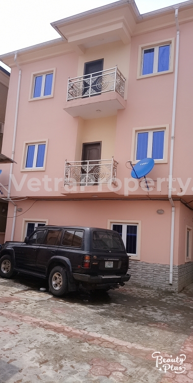  Luxury Executive 3bed Rooms Flat At Ajao Estate Isolo.  3 bedroom Flat for Rent Isolo Lagos Vetra  Property