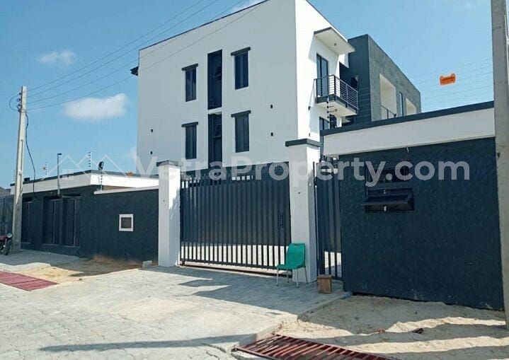  An Executive 3 Bedroom Flat With Bq Available For Sale At Ikate Elegushi. Price : 45m  3 bedroom Flat for Sale Lekki Lagos Vetra  Property