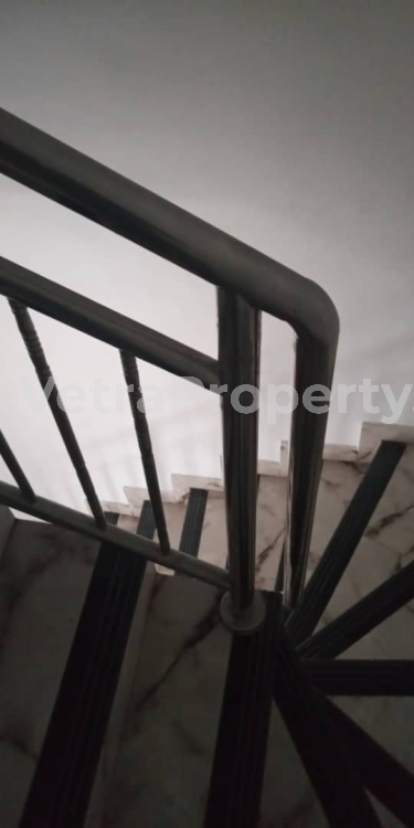 Image 1 Title