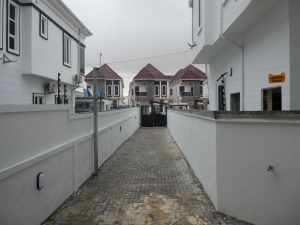 Image 1 Title