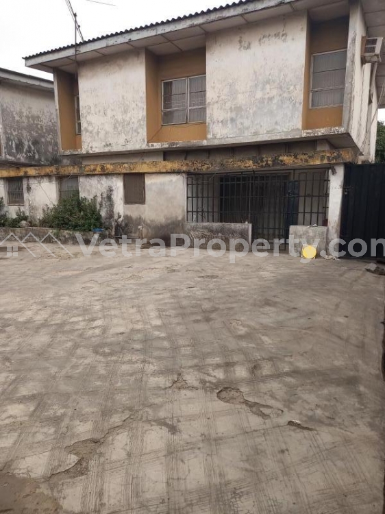  A Fairly Used Mini Flat Behind A Duplex @ Ilupeju, Lagos.  Mini Flat for Rent Ilupeju Lagos Vetra  Property