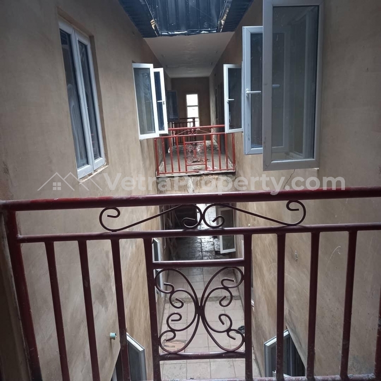 Image 1 Title