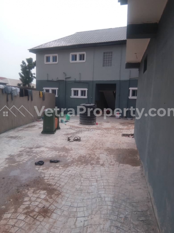  Lovely Roomself Contain At Anthony Area For Rent.(450k A Year And Half Rent, 500k A Year Rent).  Flat for Rent Maryland Lagos Vetra  Property