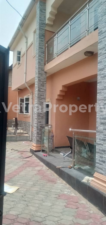  Standard 4bedrooms Detached Duplex At Magodo Ph1 Estate Isheri Via Berger(self Compound).  4 bedroom House for Rent Kosofe Lagos Vetra  Property