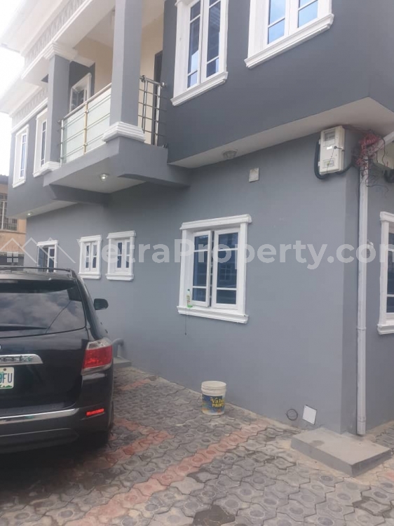  Executive Brand New 3bedrooms Flat At Off Adeniran Ogunsanya Surulere Lagos.(rent 2.5m_2years Rent Required).  3 bedroom House for Rent Surulere Lagos Vetra  Property
