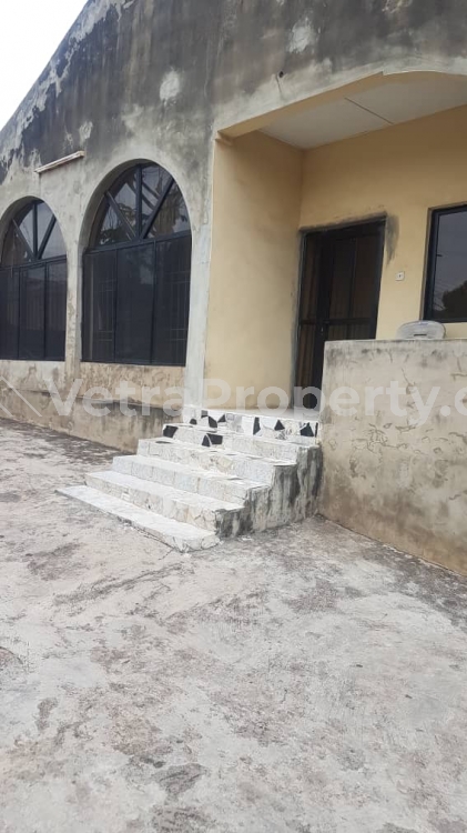  3 Bedrooms Bungalow For Sale At Reverend Oyebode Street,iyaganku Gra  3 bedroom Detached Duplex for Sale Ibadan Oyo Vetra  Property