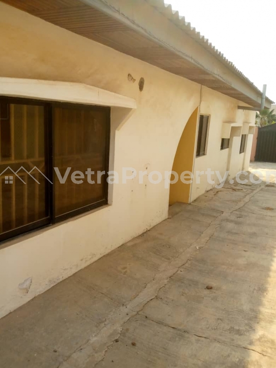  Room And Parlor Self Contained  Mini Flat for Rent Ibadan Oyo Vetra  Property
