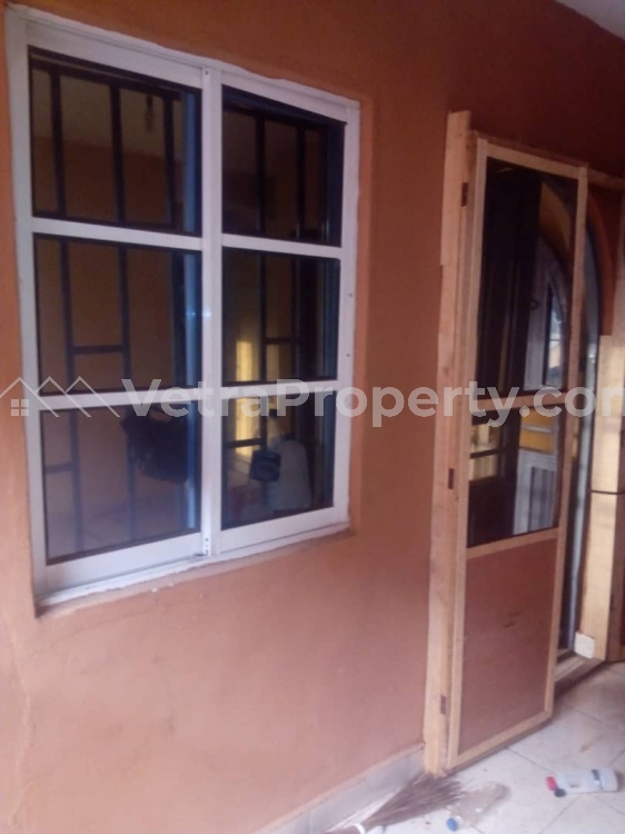  Room And Parlor Self Contain At American Quarters,yidi  Mini Flat for Rent Ibadan Oyo Vetra  Property