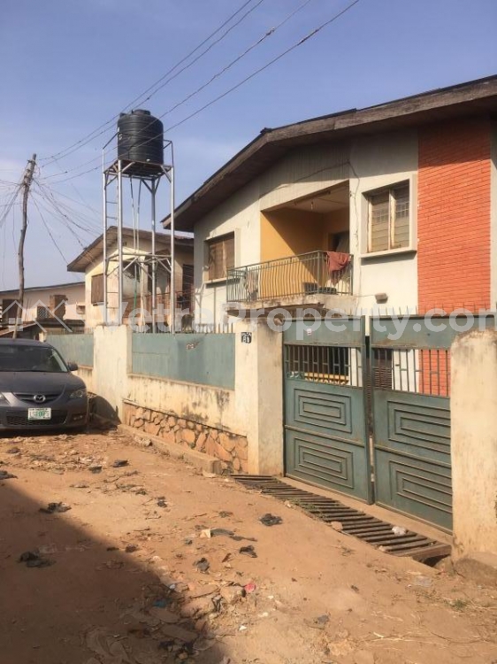  4 Units Of Flats Comprising 2 Units Of 4 Bedrooms And 2 Units Of 2 Bedrooms  4 bedroom House for Sale Ibadan Oyo Vetra  Property
