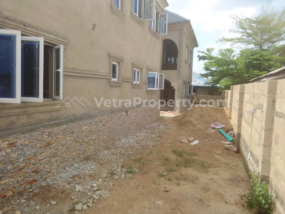  97% 4 Bedrooms Duplex With 2 Units Of 2 Bedrooms At Temidire Close,adebisi Lay-out.nnpc Apata  4 bedroom House for Sale Ibadan Oyo Vetra  Property