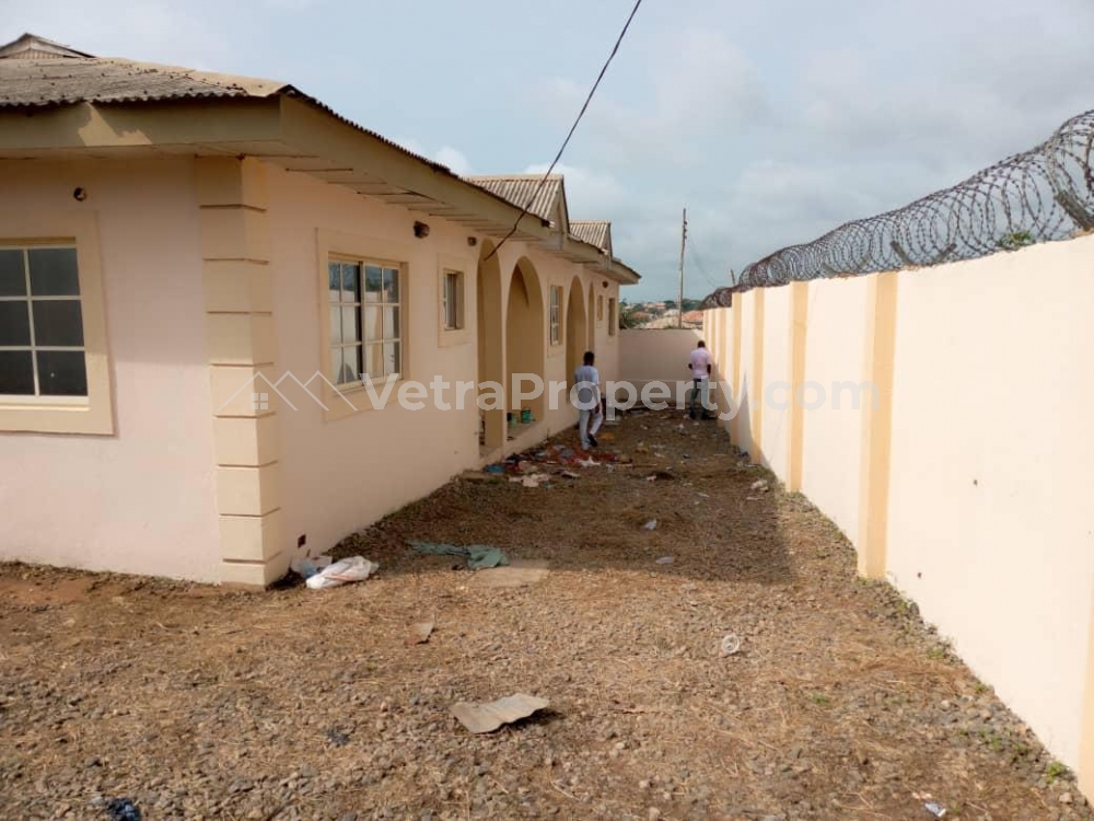  Nicely Built Twin 3 Bedrooms Apartments Available For Sale At Ireakari Estate,soka  3 bedroom Blocks of Flats for Sale Ibadan Oyo Vetra  Property