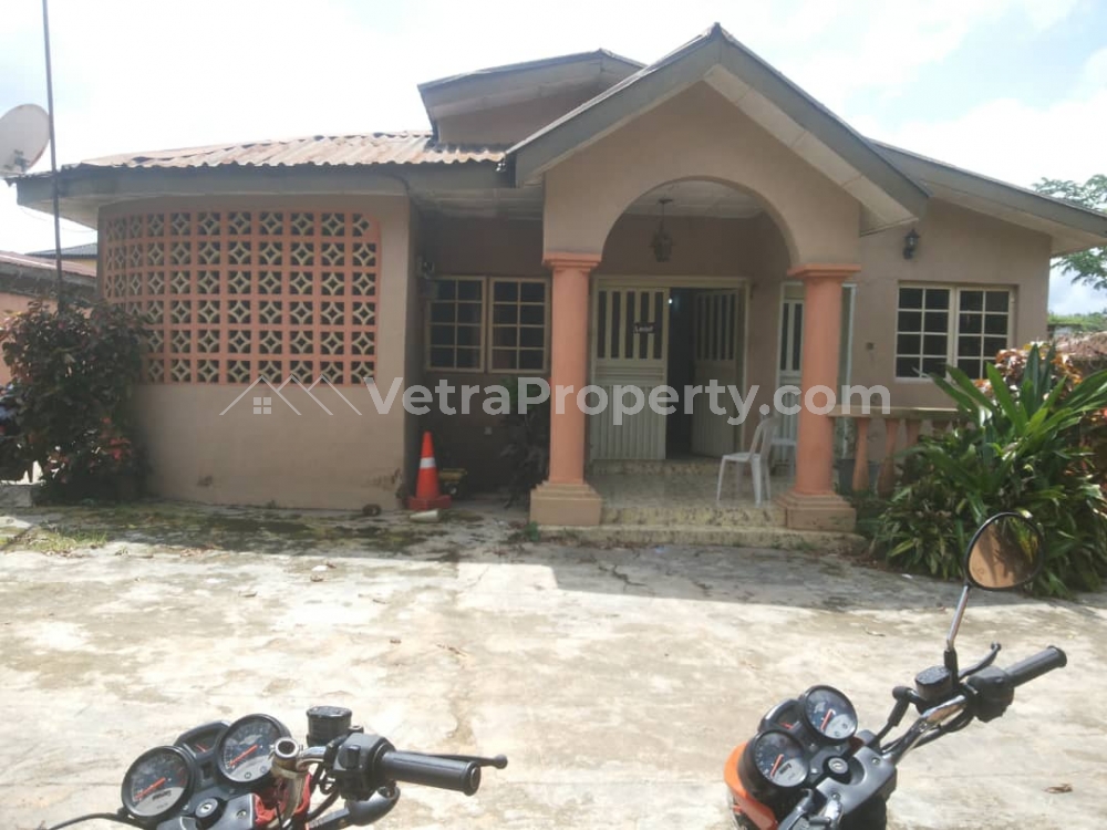 Standalone 4 Bedrooms Bungalow Available For Sale At Attuned Chemist Area,off Adeoyo Road  4 bedroom Detached Bungalow for Sale Ibadan Oyo Vetra  Property