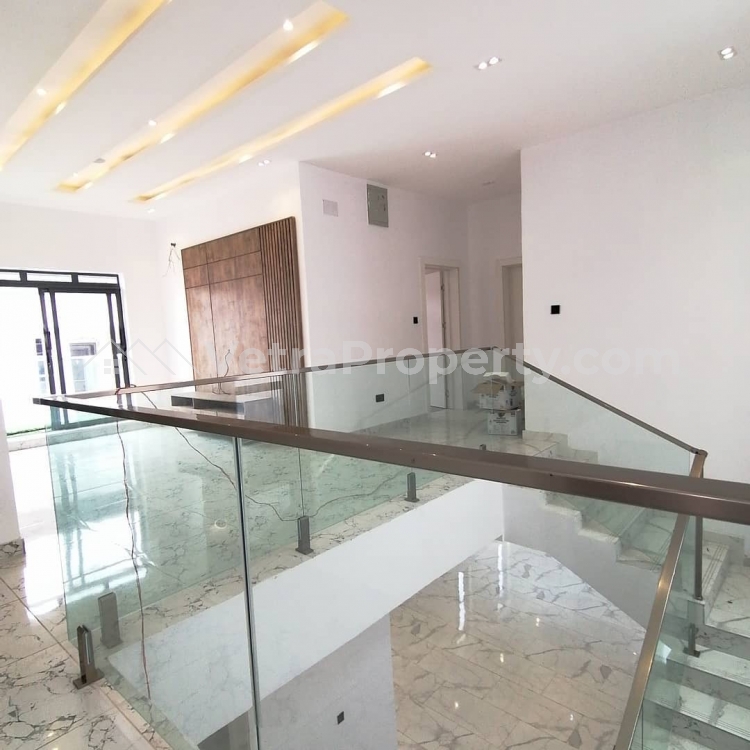 Image 1 Title