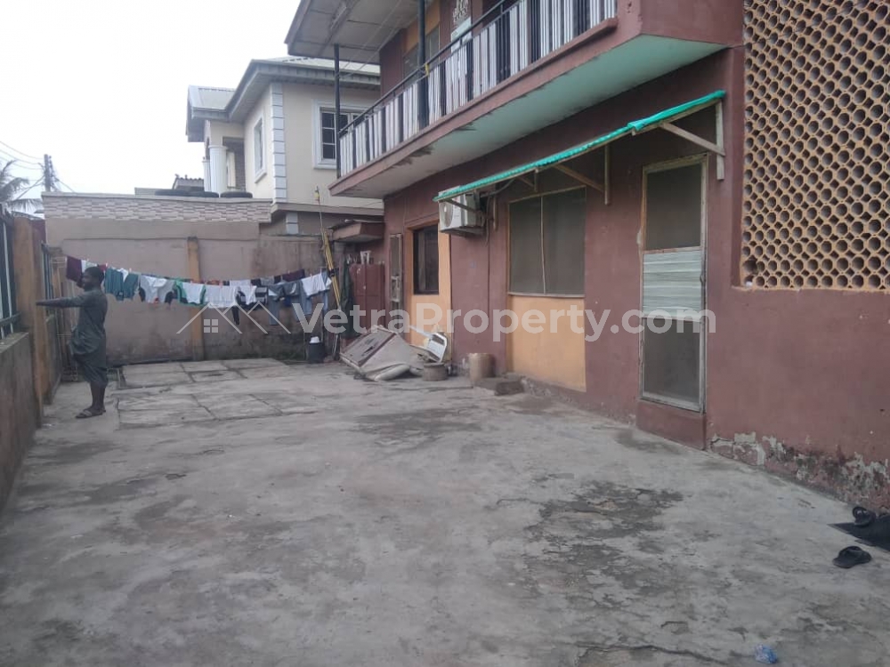  A Storey Building Consisting Of Block Of 2no 3bedroom Plus A Selfcontain. Bungalow At The Back.  Blocks of Flats for Sale Ipaja Lagos Vetra  Property