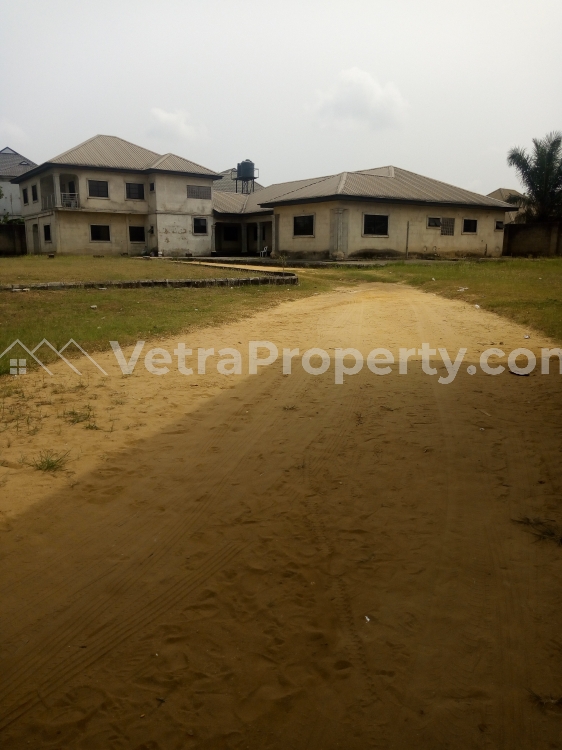  An 8 Roomed Duplex, Fenced Round With Gate Available For Sale.  8 bedroom Detached Bungalow for Sale Uyo Akwa Ibom Vetra  Property