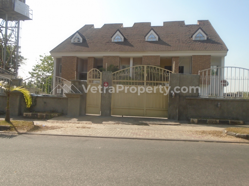  Very Clean 4 Bedroom Terrace With Kitchen Fitted With Gas Cooker, Refrigerator And Oven For Rent For Office Use.  4 bedroom House for Rent Asokoro Abuja Vetra  Property