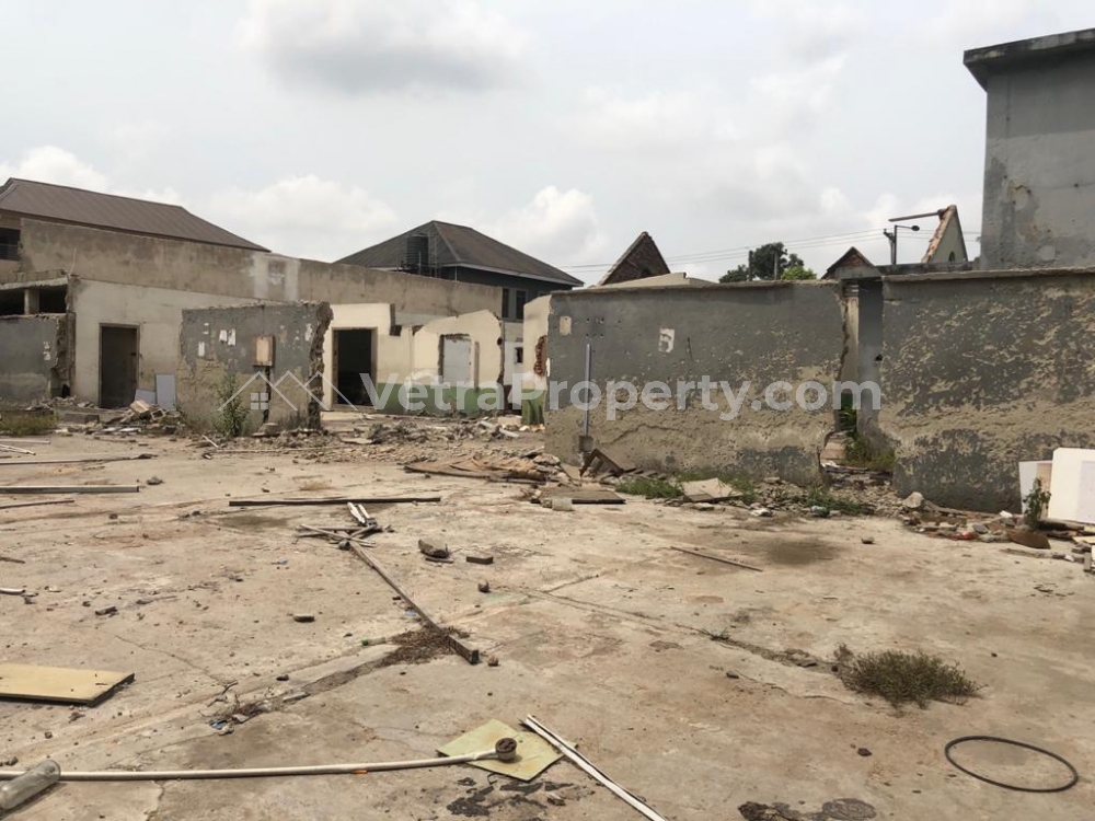  2,000 Square Meters Land Vacant Dry Land On A Major Expressway  Land for Sale Yaba Lagos Vetra  Property