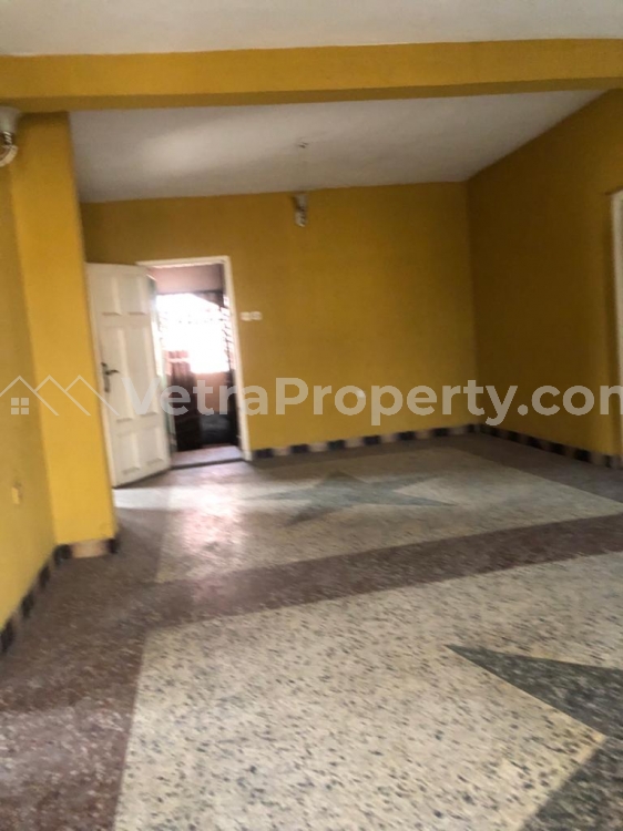  Spacious 3 Bedroom All Rooms Ensuite Flat ( Upstairs With Balcony)  3 bedroom Flat for Rent Yaba Lagos Vetra  Property
