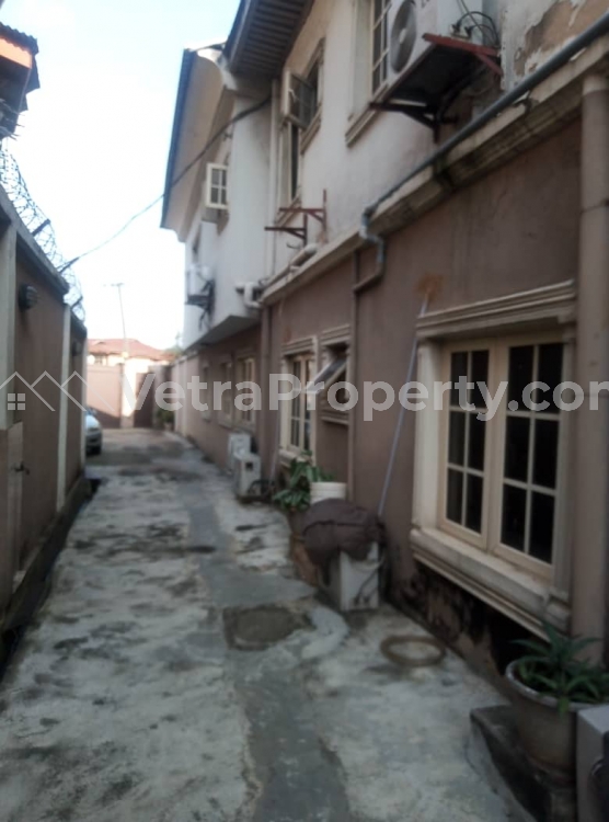  Lovely 2 Bedroom Flat With Car Park (upstairs)  2 bedroom Flat for Rent Yaba Lagos Vetra  Property