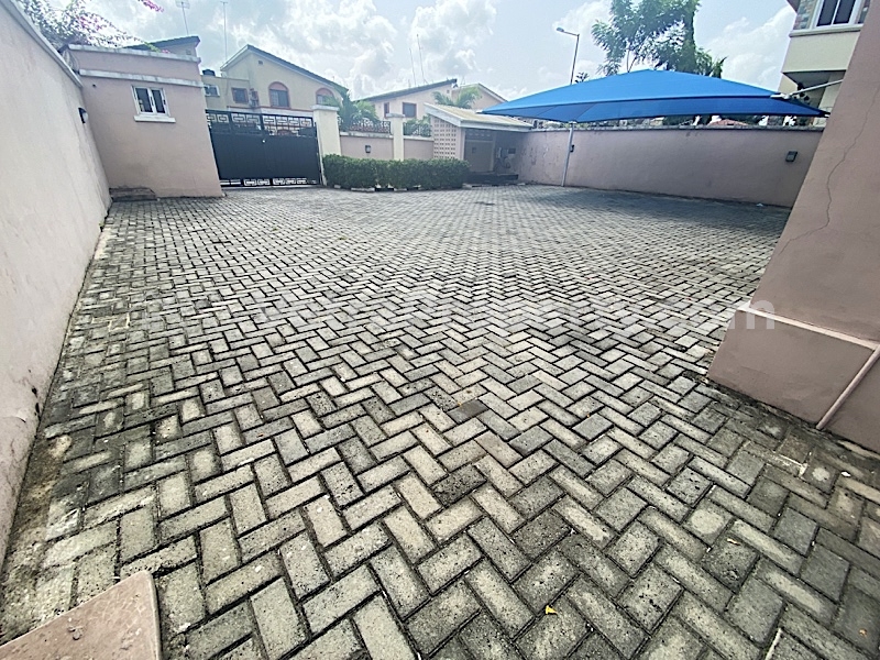 Image 1 Title