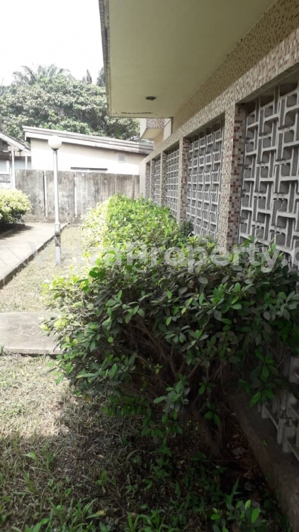 Image 1 Title
