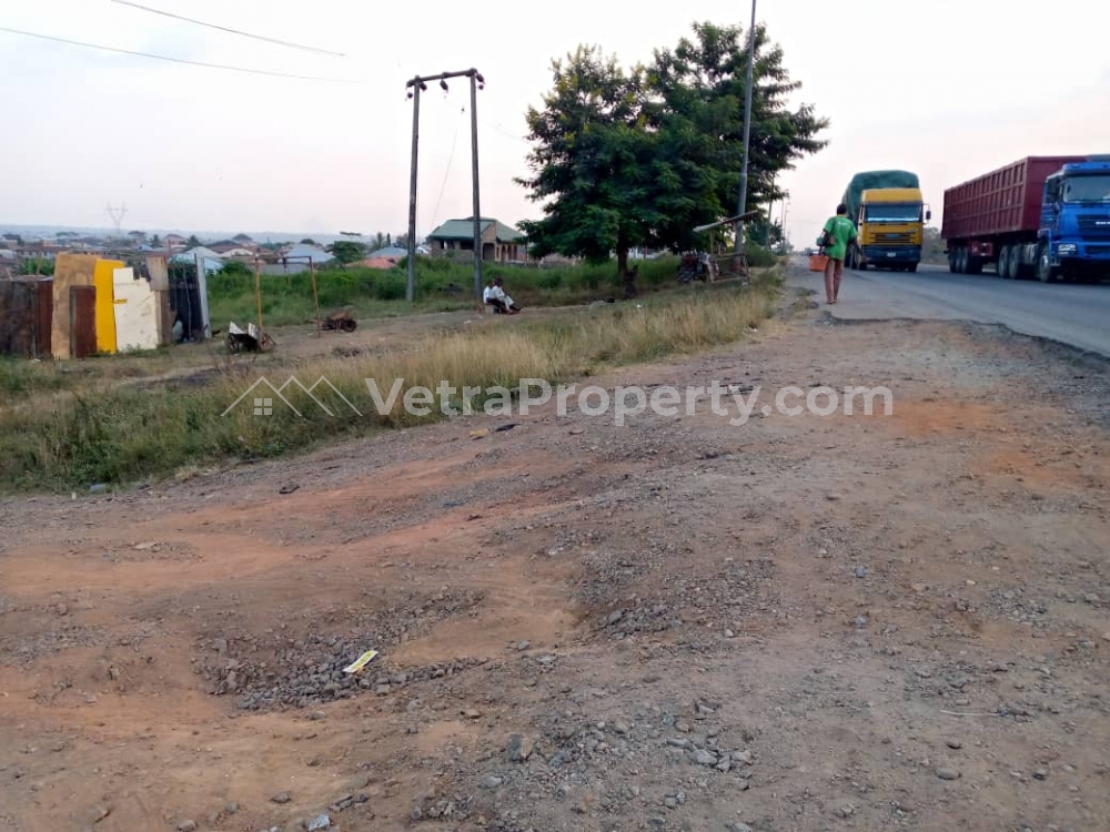  4 Plot Of Land At Moniya Area Along Oyo Ibadan Express Road  Land for Sale Ibadan Oyo Vetra  Property