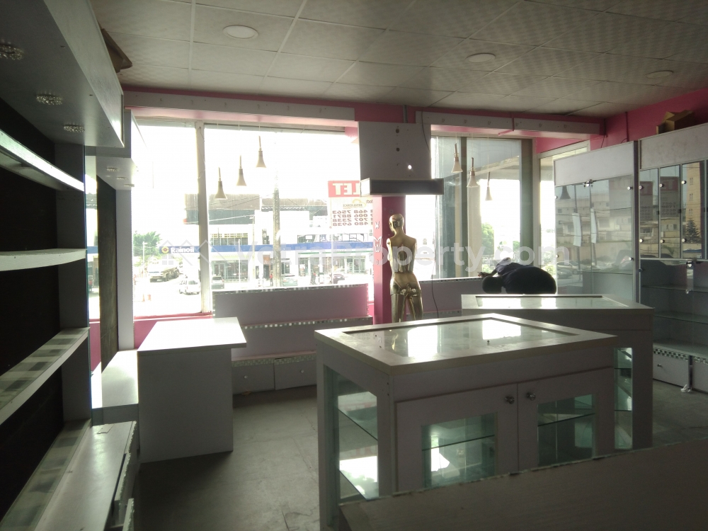 Front Shop Directly On A Major Road, 1st Floor. Good For Any Kind Of Business  Shop for Rent Lekki Lagos Vetra  Property