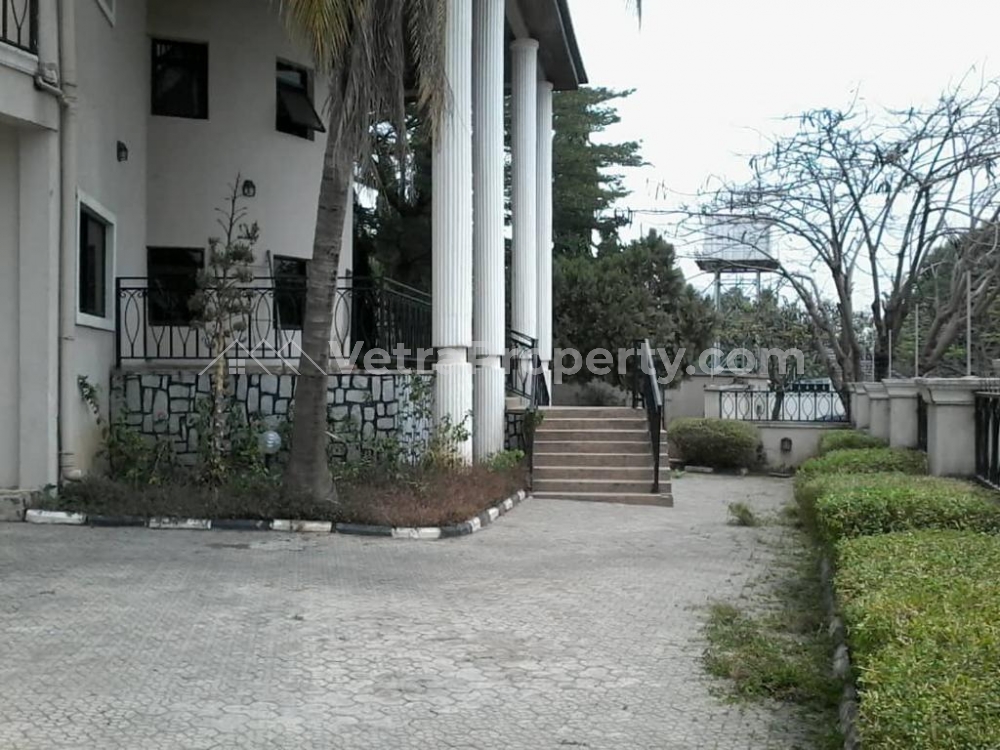 Image 1 Title