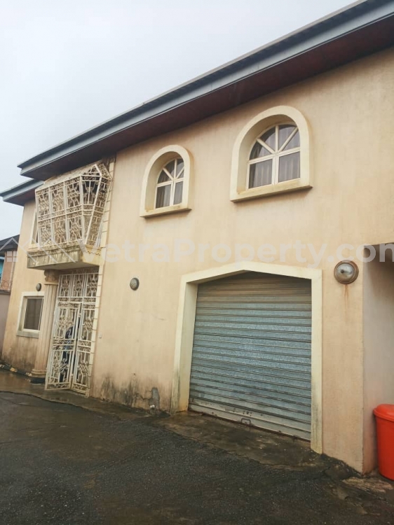  Distressed Sale Of 4bedrooms Duplex And Two Units Of 3bedrooms Flat In Agric  10 bedroom House for Sale Ikorodu Lagos Vetra  Property