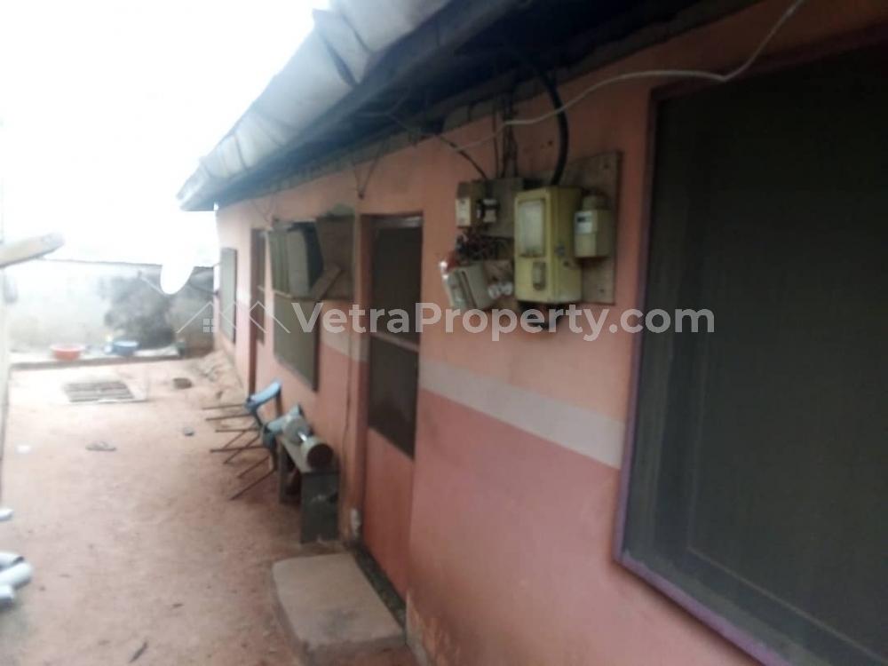 Image 1 Title