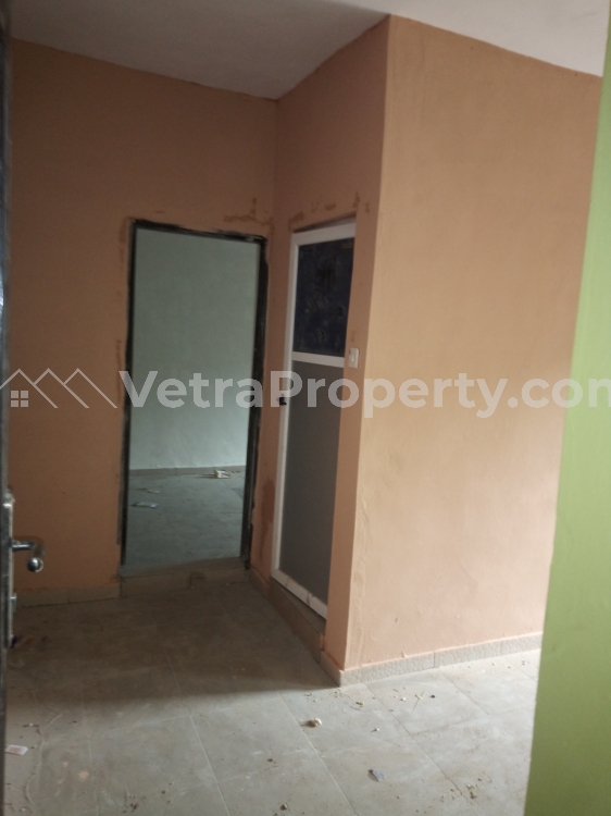  Super And Decent Miniflat By Bada Street, Close To Idi-oro  Mini Flat for Rent Surulere Lagos Vetra  Property