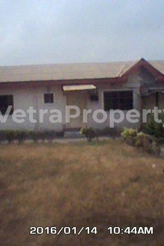  5bdrm Flat En-suite Set Back On Full Plot.....  1 Plot of Land for Sale Ojodu Lagos Vetra  Property