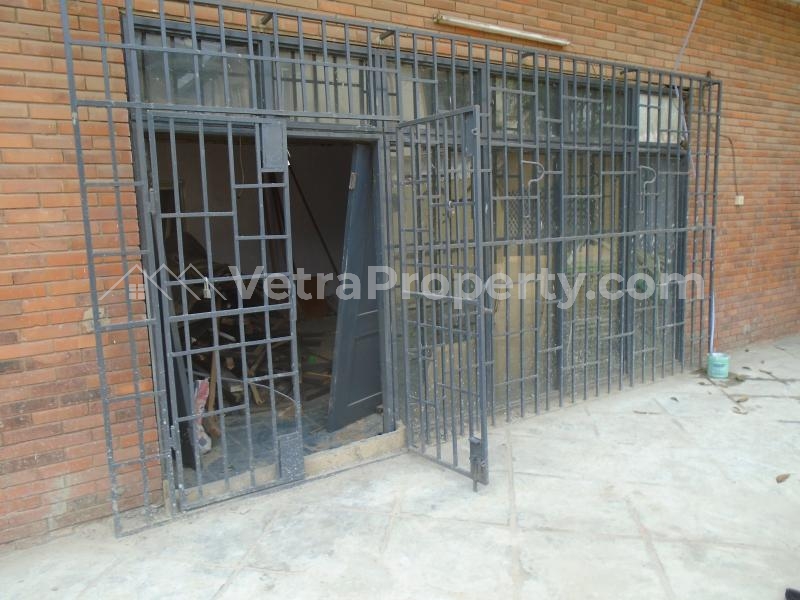  Vacant Open Plan Space Of About 300sqms For Letting At Off Awolowo Way,ikeja.the Rent Per Anum Is 2 Million Naira,minimunm Rent Of 1 Year  Warehouse for Rent Ikeja Lagos Vetra  Property