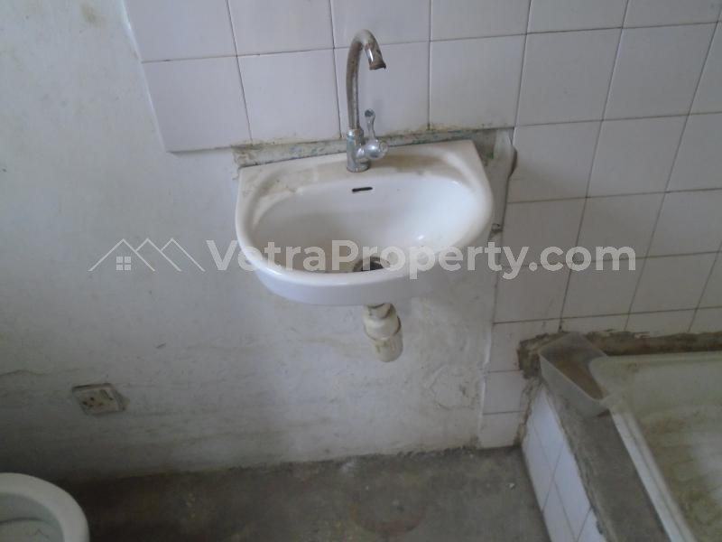 Image 1 Title