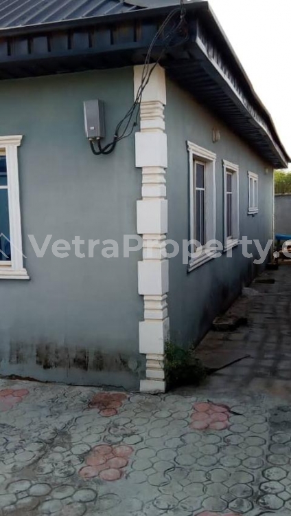 Image 1 Title