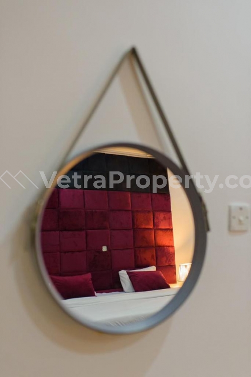 Image 1 Title