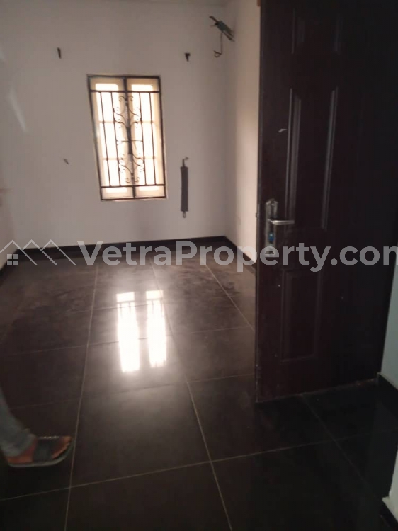  Decent All Room En-suite , Tastefully Finished 2 Bedroom , Fitted With Kitchen Cabinet And Wardrobe Situated In Onike Yaba  2 bedroom Blocks of Flats for Rent Yaba Lagos Vetra  Property