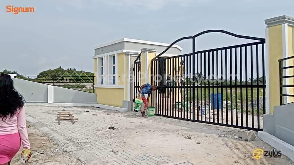 Image 1 Title