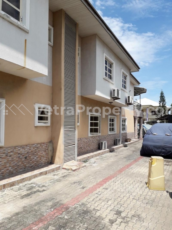  Block Of 4 Flats + Swimming Pool For Sale @ Lekki Phase 1 Title: C Of O Asking Price: *ngn 310 Million* Features: Swimming Pool Land Size: 1100 M² Corner Piece Interlocked / Accessible Road 5 Bedroom Bq  Blocks of Flats for Sale Lekki Lagos Vetra  Property