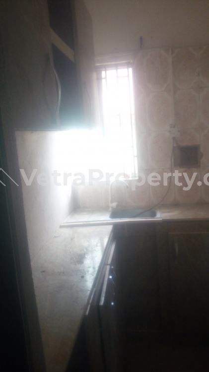  Newly Renovated Self-contain  Self Contain for Rent Wuse Abuja Vetra  Property