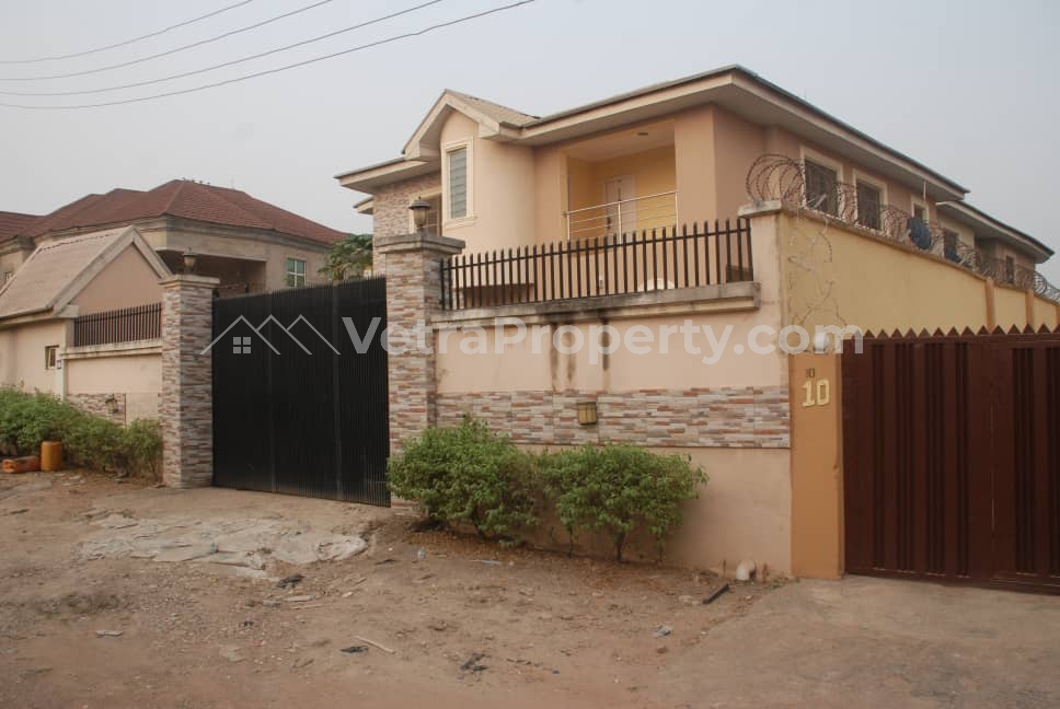  Exquisitely Finished Modern Block Of 6 Flats (4nos. 2bed) (2nos. 3bed)  10 bedroom Flat for Sale Ibadan Oyo Vetra  Property