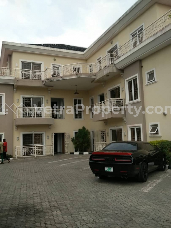  Spacious 3 Bedroom Flat Apartment, At Lekki Phase 1, Lekki  3 bedroom Flat for Rent Lekki Lagos Vetra  Property