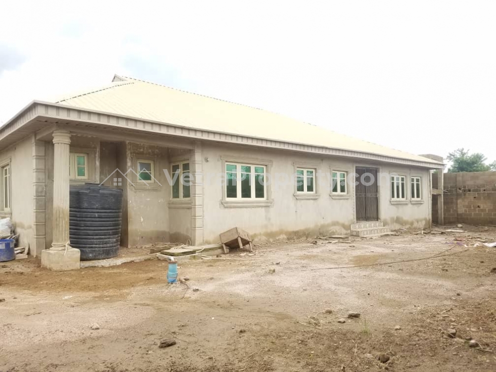  4bedroom Bungalow At Bankole, Off Akala Express Oluyole Estate Extension Ibadan. Price:#20m  4 bedroom House for Sale Ibadan Oyo Vetra  Property