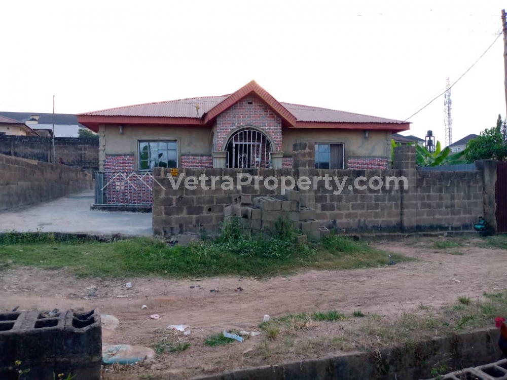  4 Bedroom Bungalow Partially Fenced, With No Wardrobes And Kitchen Cabinet On 342sqms  4 bedroom House for Sale Ibadan Oyo Vetra  Property