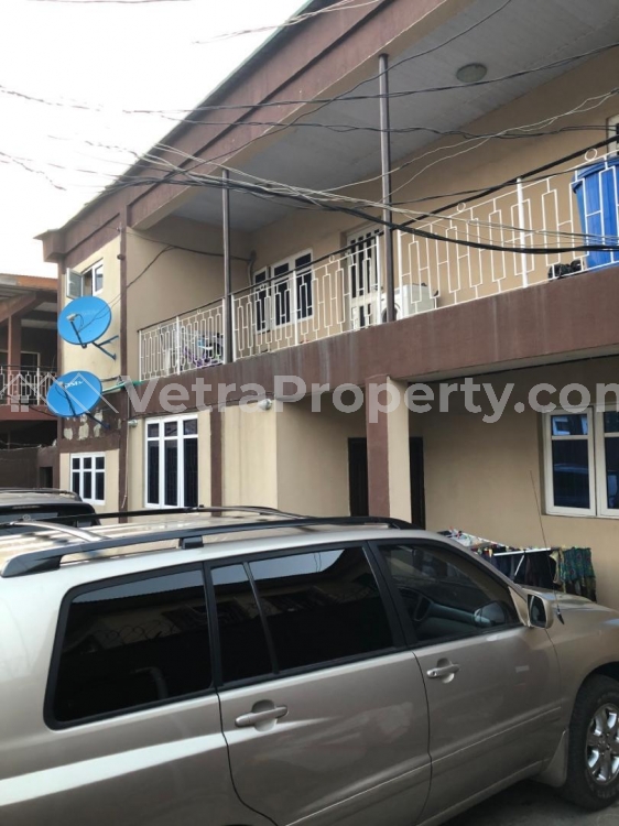  A Block Of 4 Flats (3 Nos 3 Bedroom Flats And 1 No 2 Bedroom Flat)  3 bedroom Blocks of Flats for Sale Surulere Lagos Vetra  Property