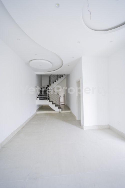 Image 1 Title