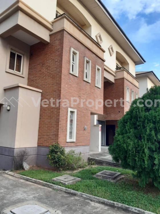 Distress Sale. Tastefully Finished 4bedroom Water Front Detached House  4 bedroom Detached Duplex for Sale Ikoyi Lagos Vetra  Property